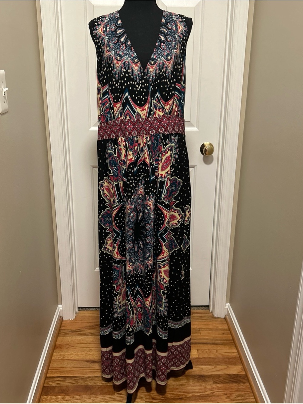 Women's Sleeveless Maxi Dress XXL Multi-Colored BoHo Print